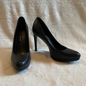 Nine West Platform Black Pump Sz 8